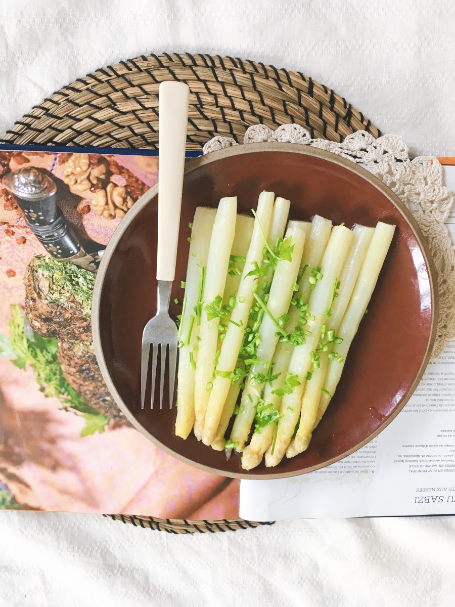 Jak gotować szparagi białe i zielone